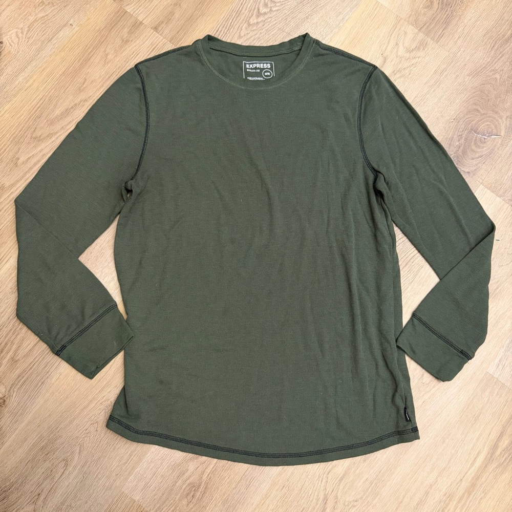Express Men's Green Long Sleeve Waffle Knit Shirt